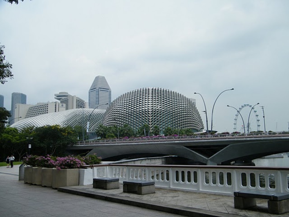 Сингапур
